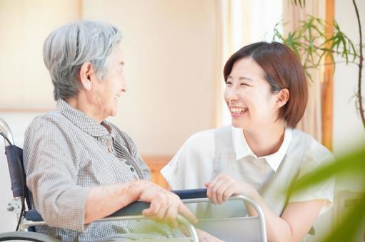摂津市(千里丘)の歯医者、ひろ歯科の訪問歯科診療
